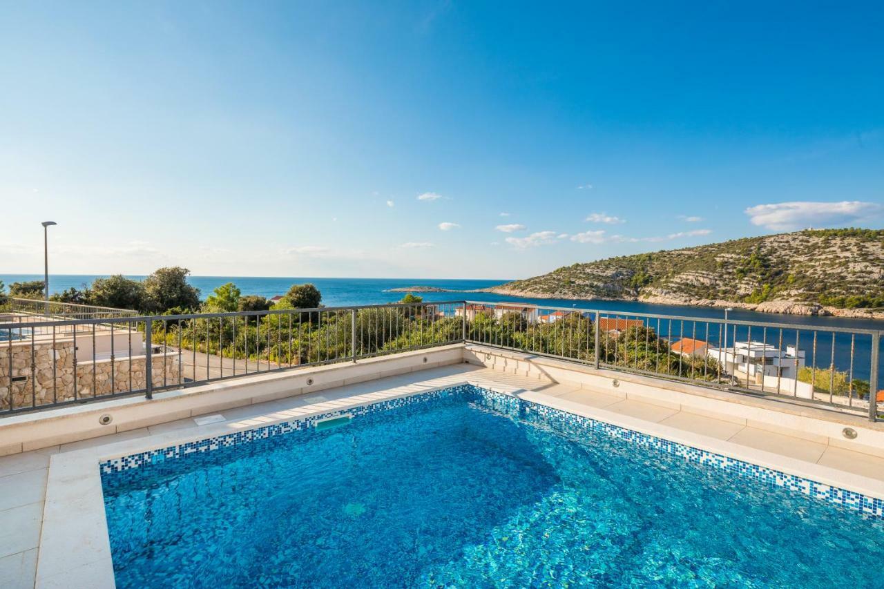 Villa Diomedes With The Sea View And The Pool Rogoznica  Buitenkant foto