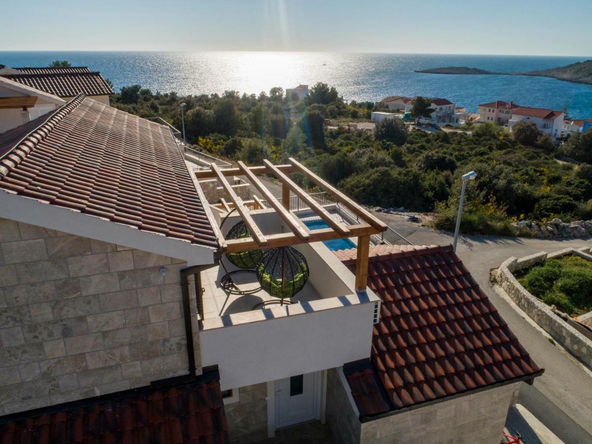 Villa Diomedes With The Sea View And The Pool Rogoznica  Buitenkant foto