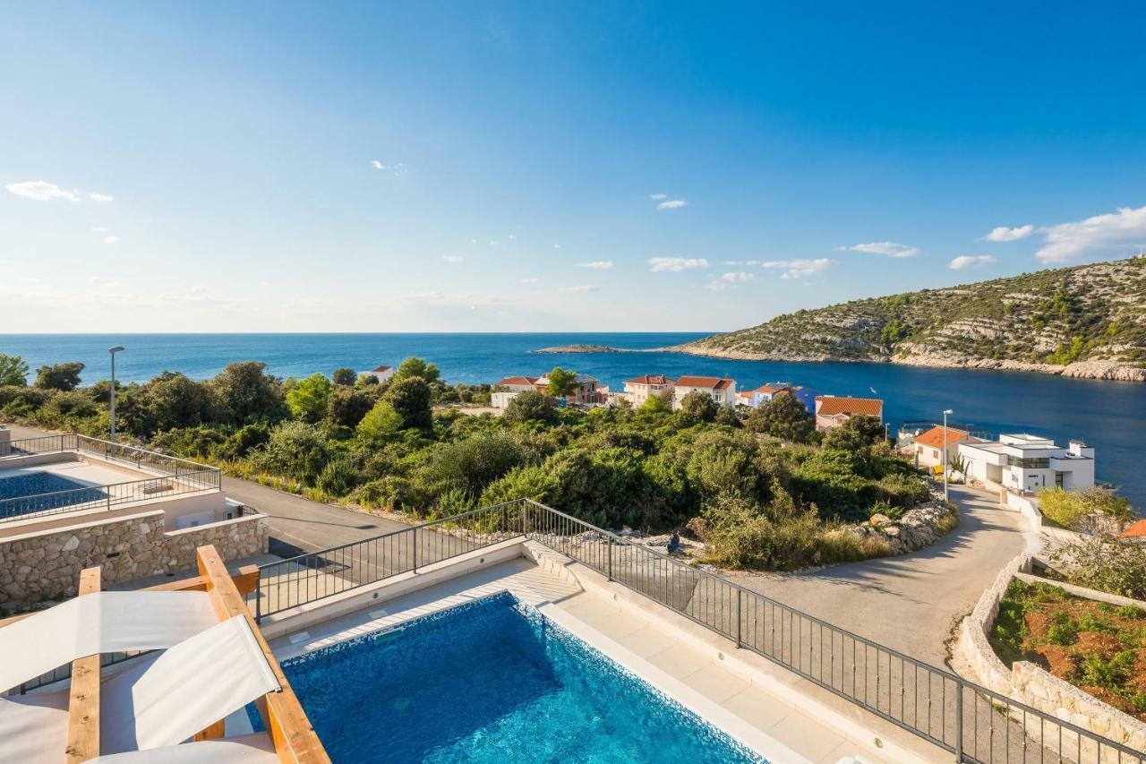 Villa Diomedes With The Sea View And The Pool Rogoznica  Buitenkant foto